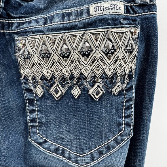 Vintage Y2k Miss Me Wilde Aztec Embroidered Diamond Mid-Rise Bootcut Jeans 31x34 - Picture 3 of 13